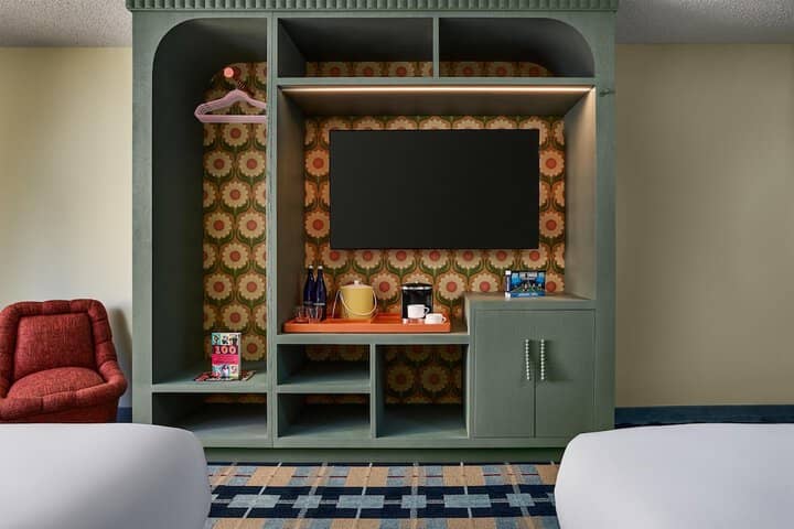 Room 49 of 97