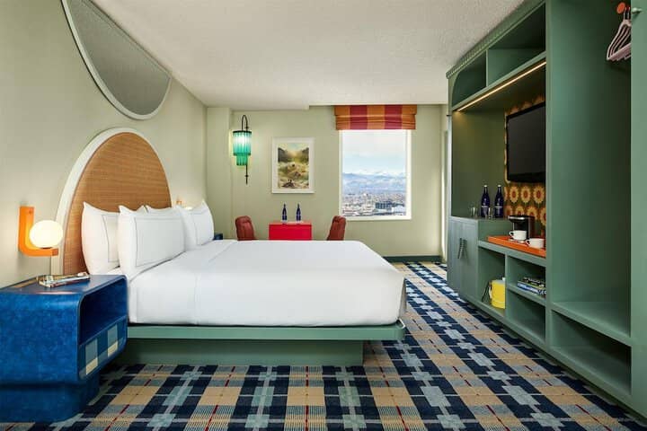 Room 47 of 97