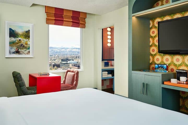 Room 46 of 97